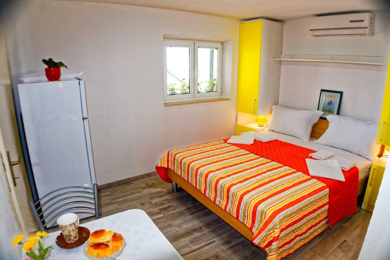 Studio Apartman Papic Drasnice Exteriör bild