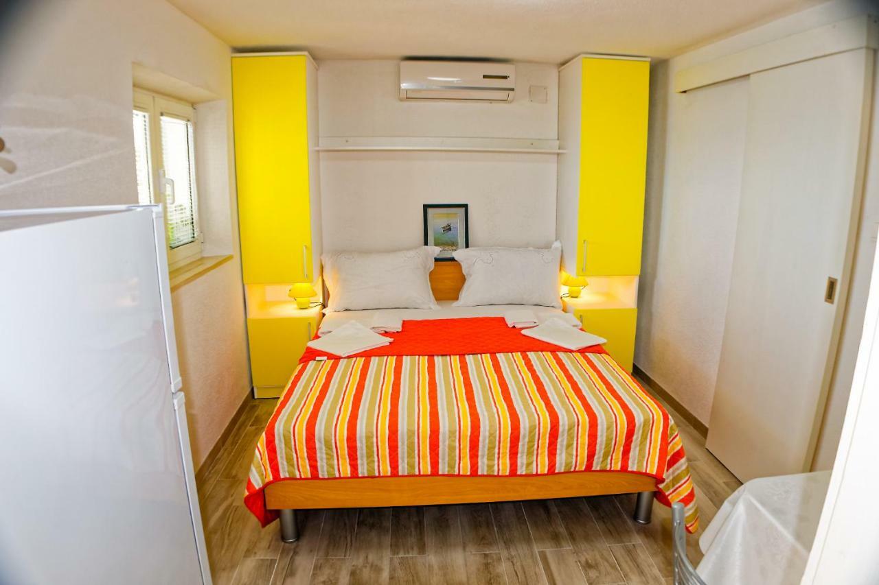 Studio Apartman Papic Drasnice Exteriör bild